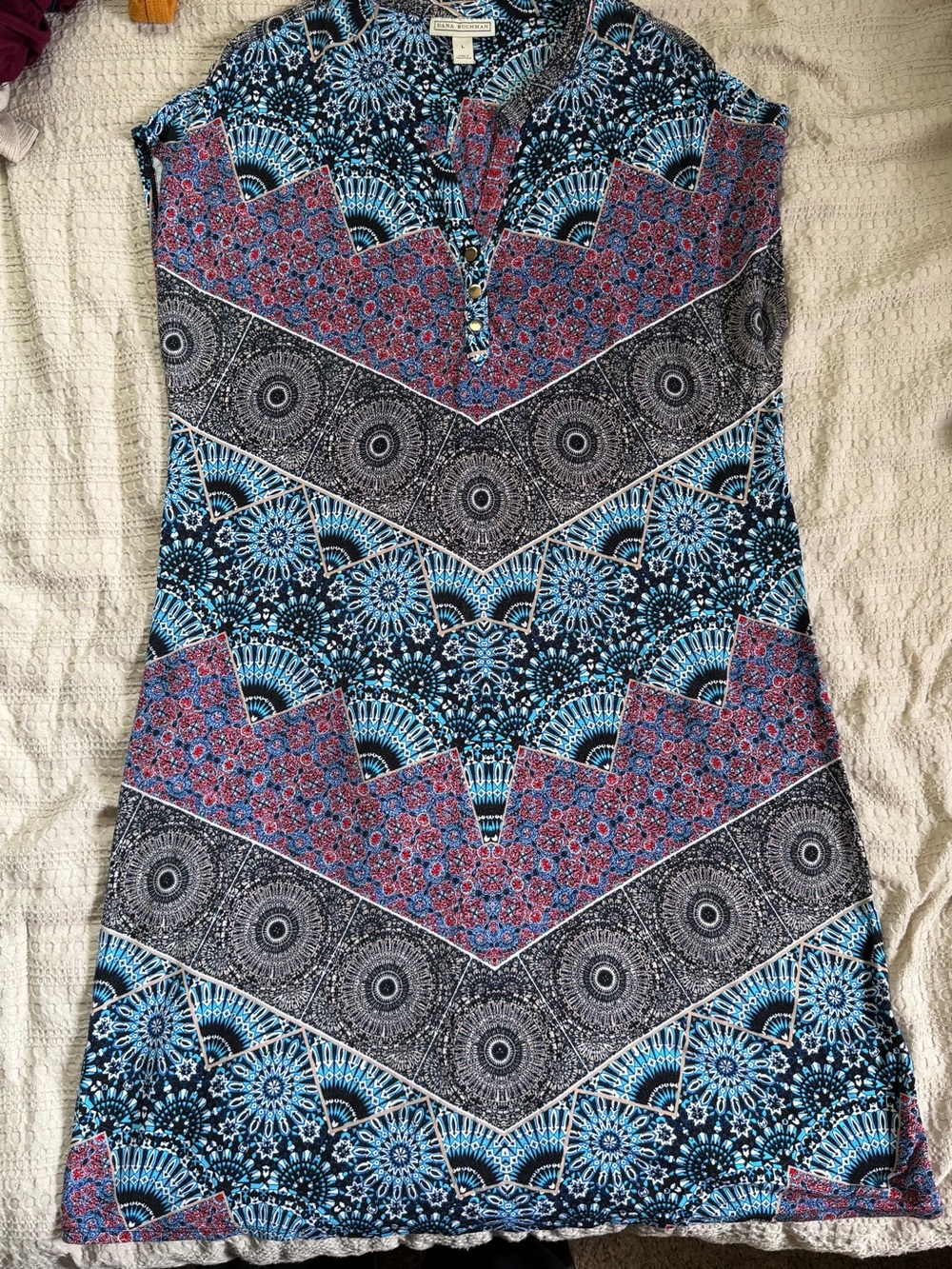 Dana Buchman-Lightweight Patterned V-Neck Dress